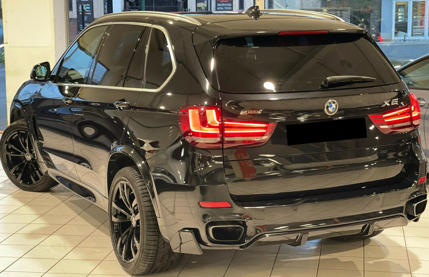 BMW X5 F15 M STYLE PERFORMANCE FULL BODY KIT DIFFUSER SPOILER GLOSS BLACK COLOR